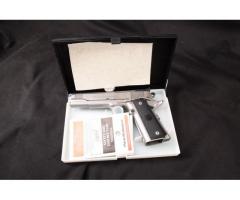 Para Ordnance Canada Model P16-40 Limited Stainless Semi Automatic Double Stack 1911 .40 S&W