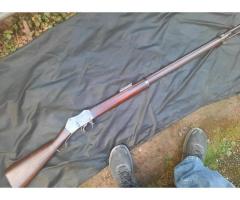 ANTIQUE MARTINI HENRY MARK III rifle dates to 1883